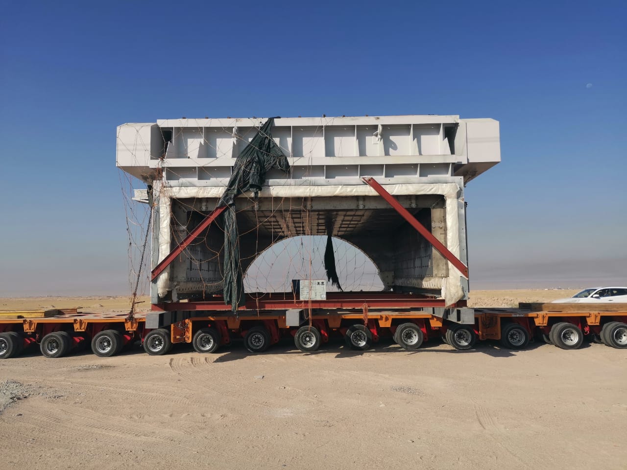 Heavy lifts to Rumaila Power Plant Project 86 tons Width 8.80 meters